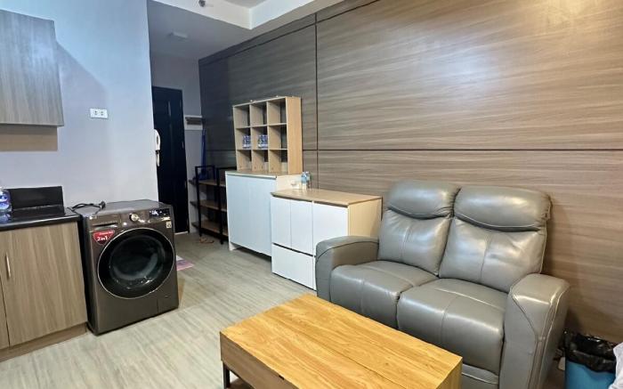 Malate Bayview Mansion with Balcony (KoreaTown)