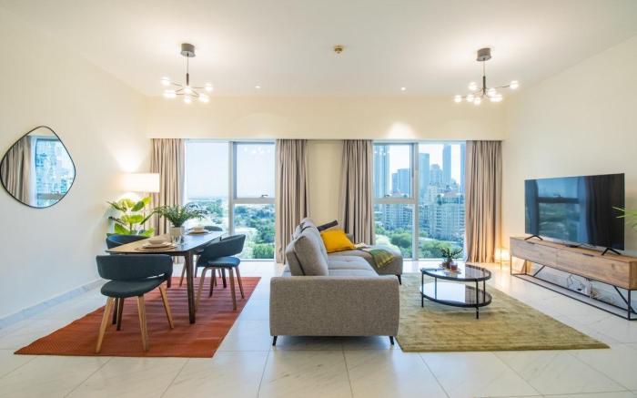 Central Park Tower - Close to Metro/1BR/DIFC
