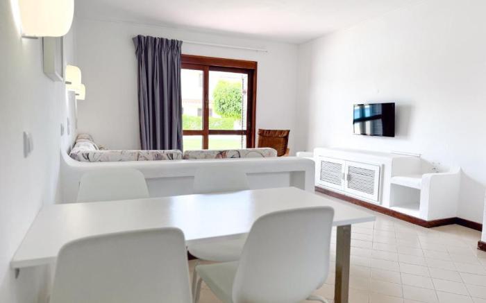 Aura Village - City Beach Apartments