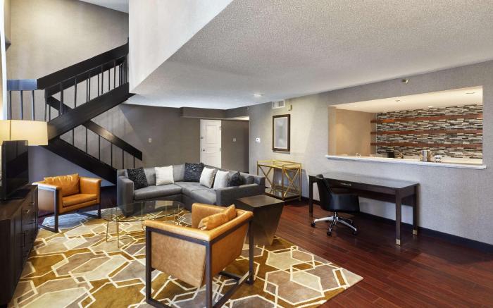 DoubleTree by Hilton Hotel Dallas Near the Galleria