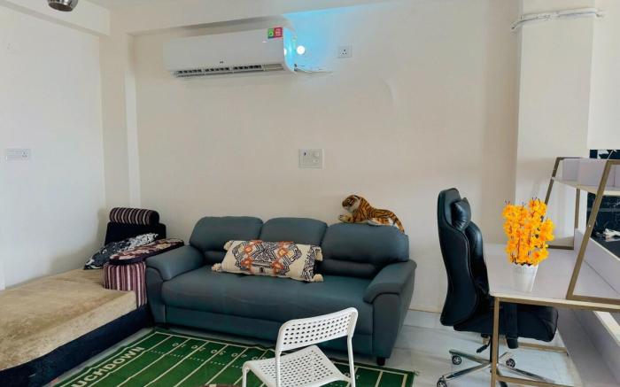 Grand Luxury Flat & Green Views 2BHK