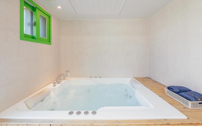 Gapyeong The Hue Spa Pension