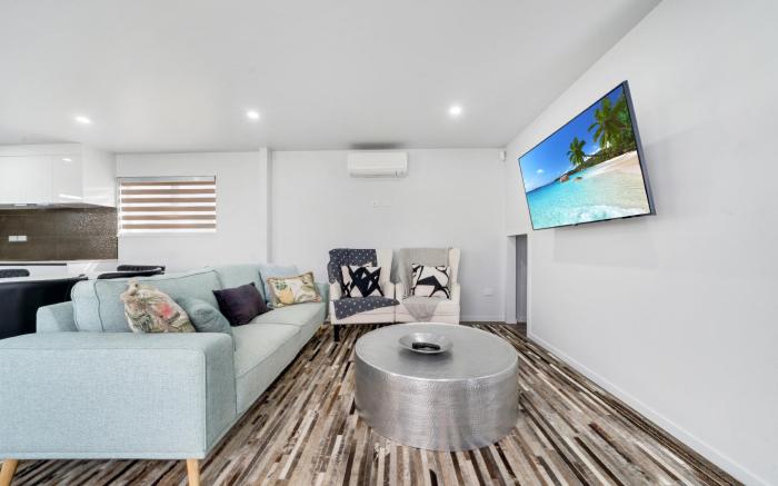 Stylish 3BR Retreat Near Auckland Airport