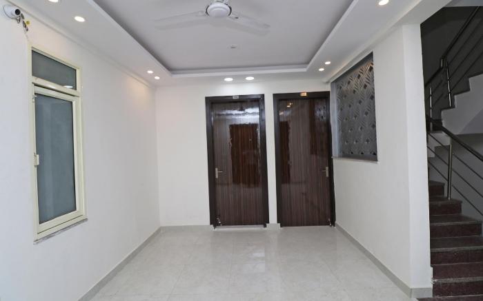 Hotel O N R Residency (Nanak Ram Residency)