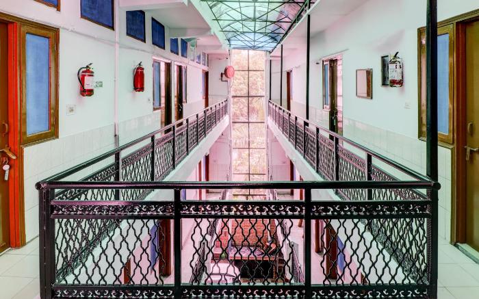 Super Hotel O Dehradun Central Railway Junction Formerly Bhagwan Guest House