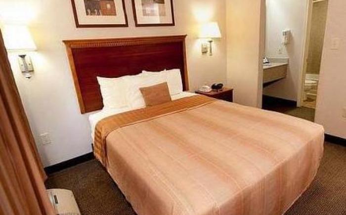 Candlewood Suites Dallas Market Cntr-Love Field By IHG