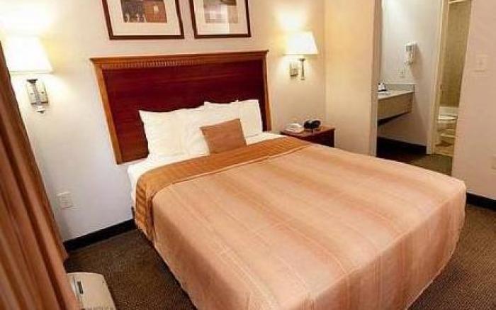 Candlewood Suites Dallas Market Cntr-Love Field By IHG