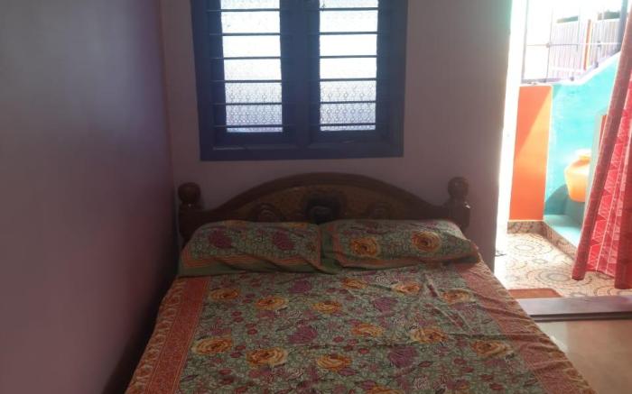 Arunachala Meadow View House