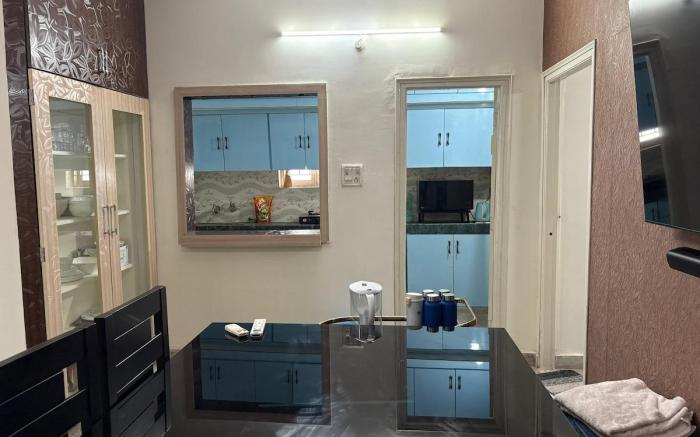 RJS Apartment –2BHK Stay | Hyderabad by Homeyhuts