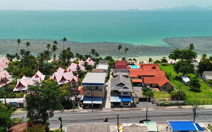 Oceanfront Villa at Bang po Beach-Koh Rooms