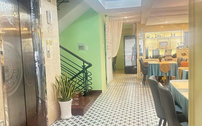 Elizabeth hotel