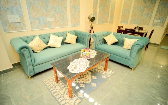 180° View 2BHK w/ AC Lift•Rooftop Café & Parking