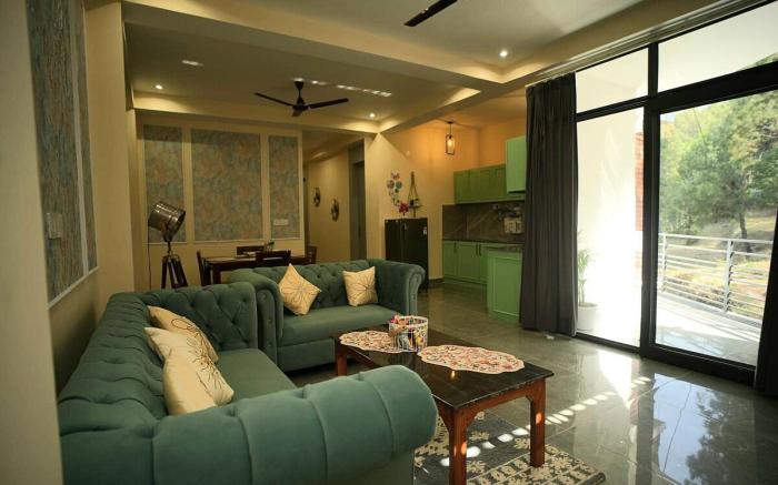 180° View 2BHK w/ AC Lift•Rooftop Café & Parking
