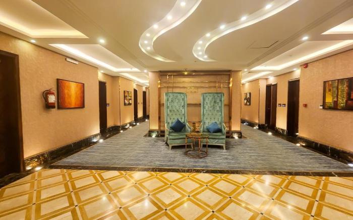 Holiday Al Khaleej Hotel