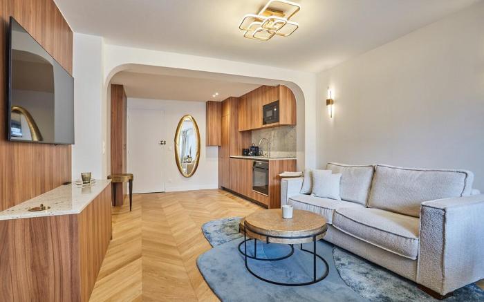 Apartment in the Center of Paris