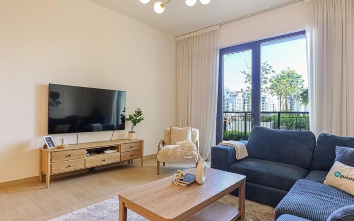Modern Escape in Jumeirah Bliss