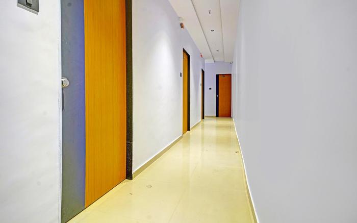 FabHotel Nidhivan Palace - Udhna Darwaja
