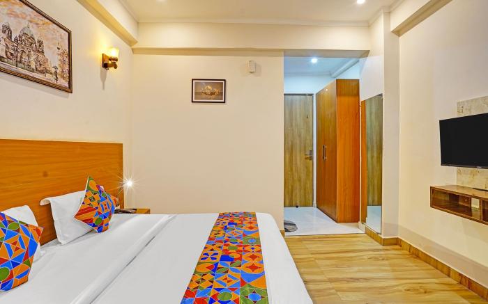 FabHotel The Viraaj - Gaur city mall