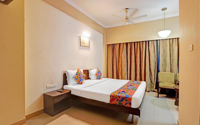 FabHotel The Royal Plaza