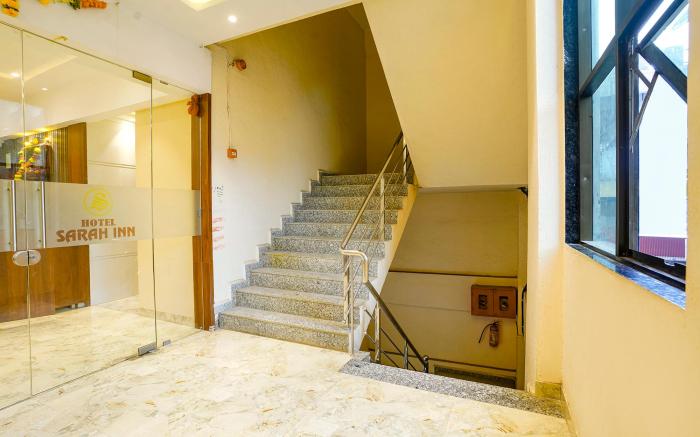 FabHotel Sarah Inn - Nr Kasheli metro station