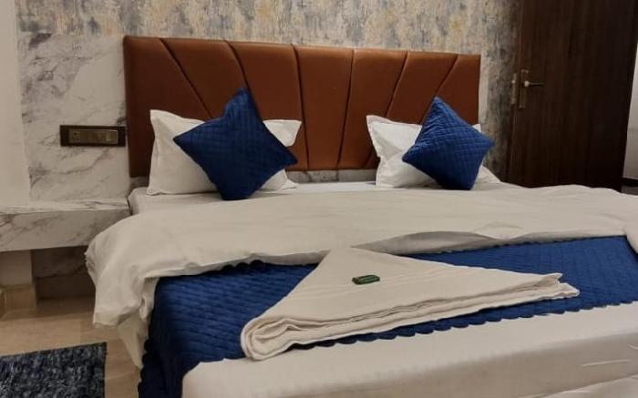 MM Grand, Varanasi