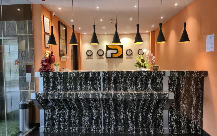 R D HOTELS HSR