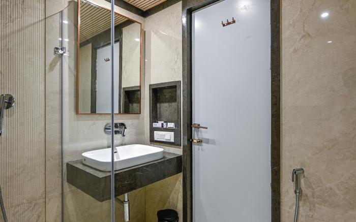 Hotel Grand Girdhar Premier