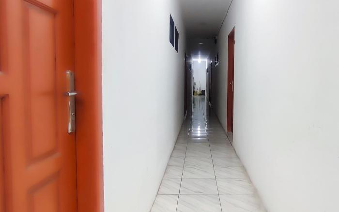Urbanview Hotel Dream Guesthouse Padang