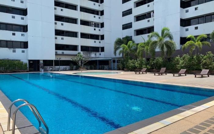 Modern Loft Family Suite (5 mins to Lee garden)