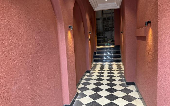 The Luxury Tiger At Lake Pichola 