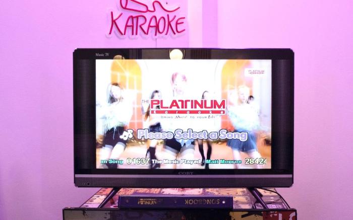 Deluxe Room 102 w/ Private Balcony