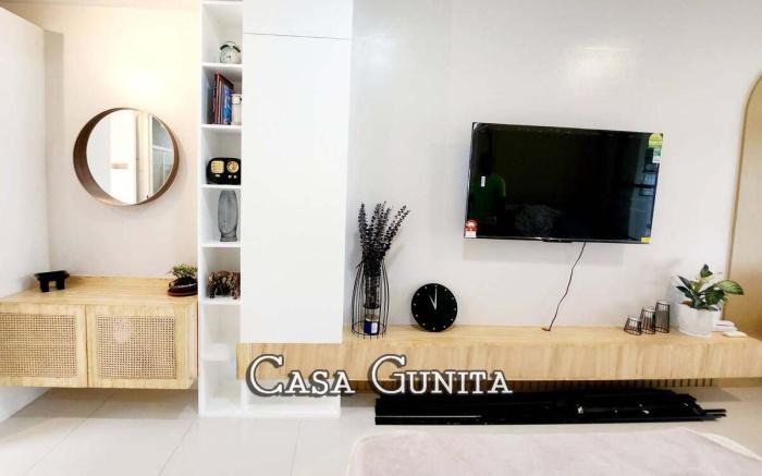 SMDC Wind Residences: Casa Gunita: Taal View