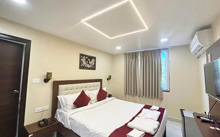 FabHotel Ojas Inn