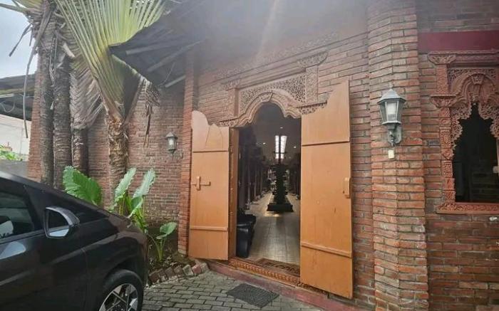 KOST KOGLO TAMAN ASRI
