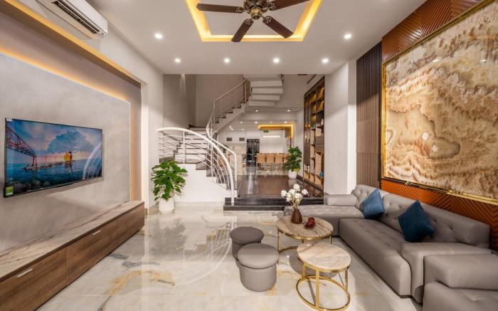 Aurora Villa | 2km to My Khe Beach | City Center