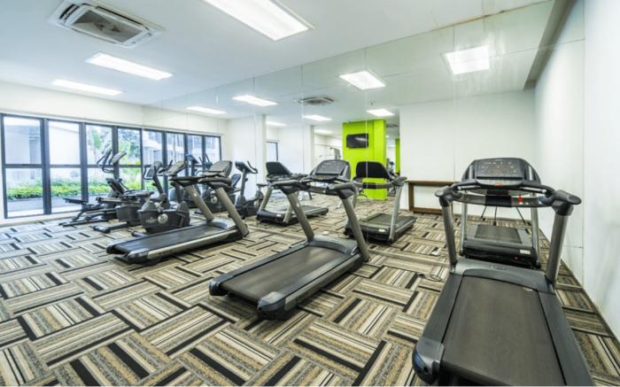 SEA VIEW 8PAX NETFLIX CINEMA DOPAMINE DESIGN