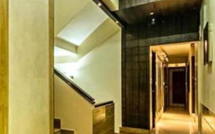 Hotel Shambhuji 28.3 km  CSM International Airport