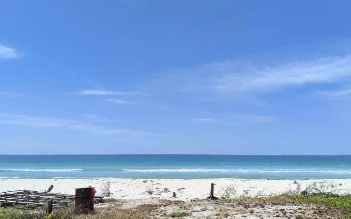 Mangazou Beach Chalet/Guesthouse