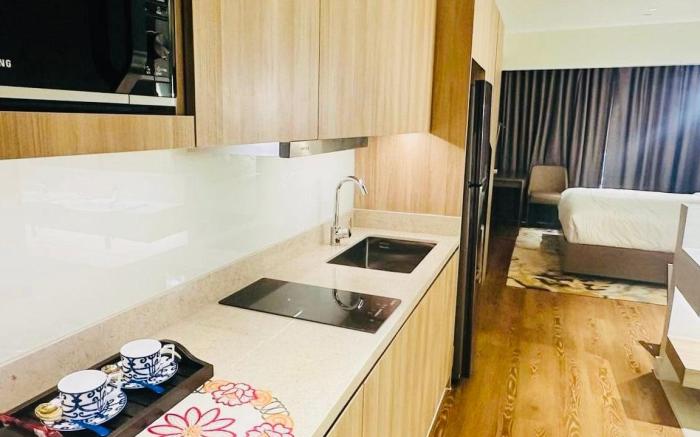 Luxury Suite at Novotel Manila @Acqua w/ free pool