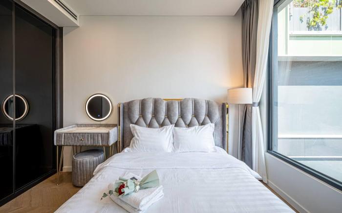Lumiere Midtown Private Apartments D2