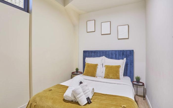 Apartment Exposition Center