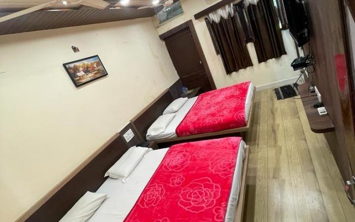 Hotel Radhika Palace