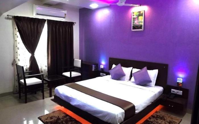 Ranjanas Hotel
