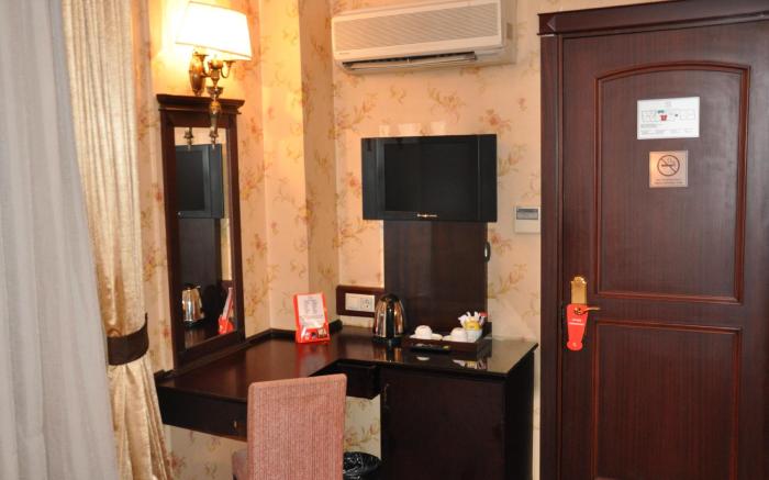 Pera Rose Hotel