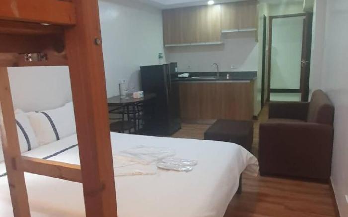 Studio unit good for 3 pax