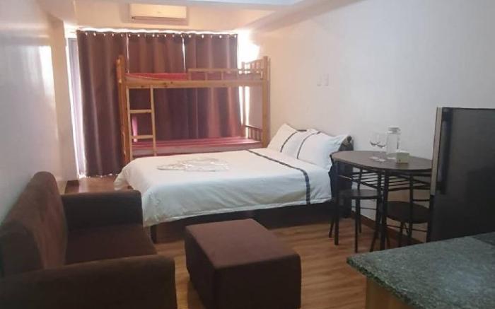 Studio unit good for 3 pax