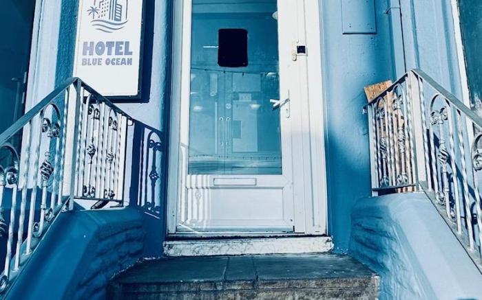 HOTEL BLUE OCEAN