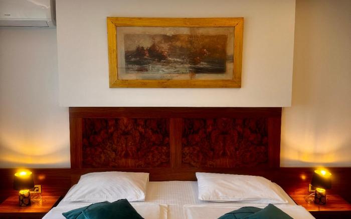 Hotel Exclusive
