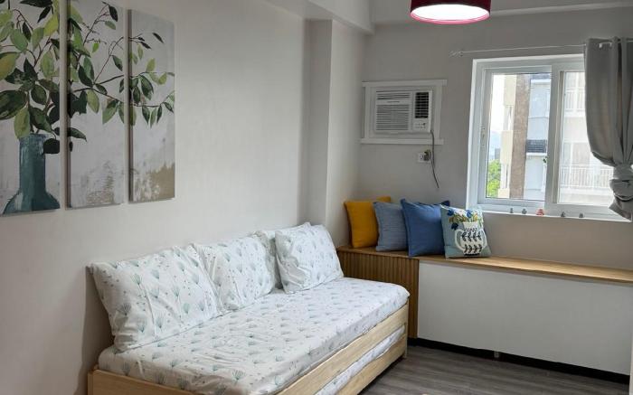 Mira's Condo unit  near Mactan Int'l airport 