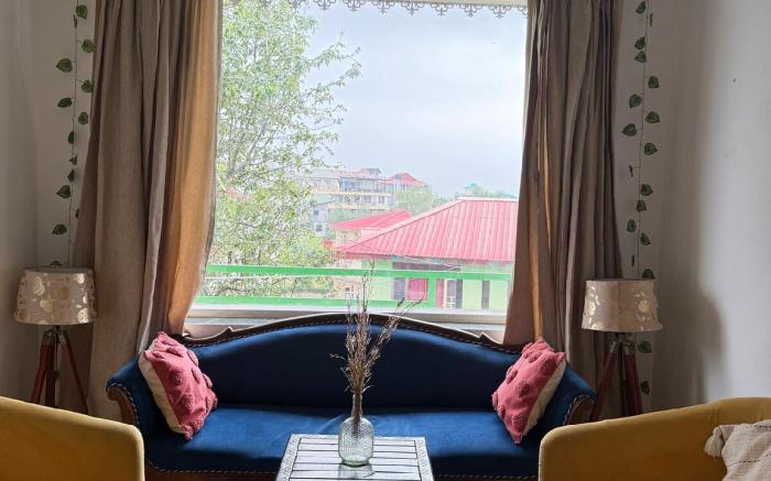 Wise Child Homestay- Entire Floor